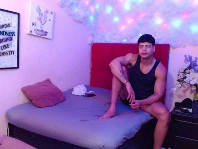  zarinabeautiful chat room