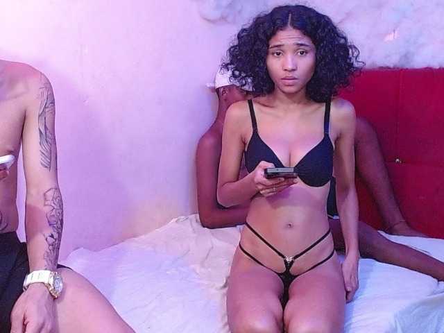 zarinabeautiful live cam on BongaCams