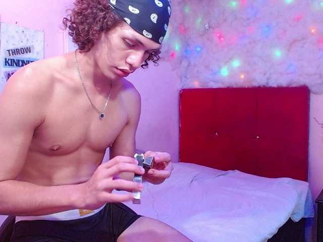 zarinabeautiful live cam on BongaCams