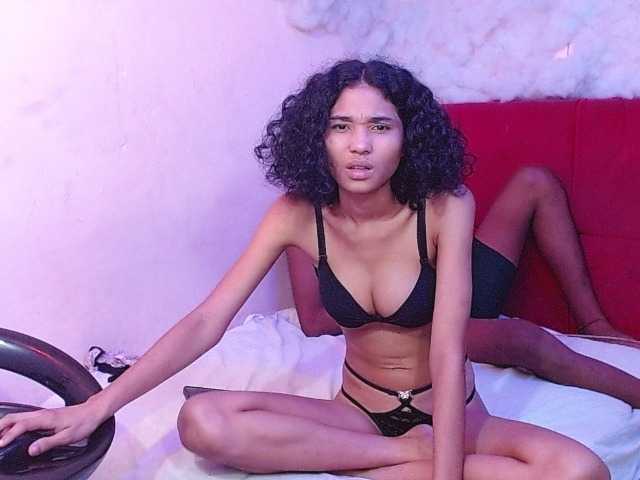 zarinabeautiful live cam on BongaCams