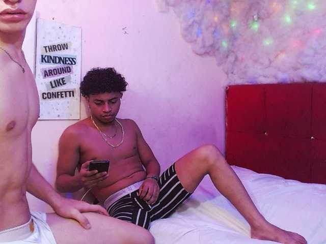 SSEXYYBITCHH live webcam show
