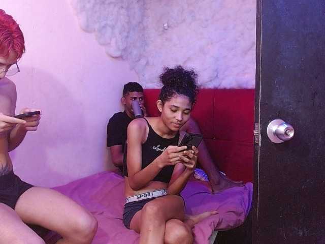 zarinabeautiful live cam on BongaCams