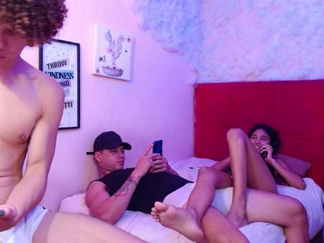 zarinabeautiful's BongaCams show and profile