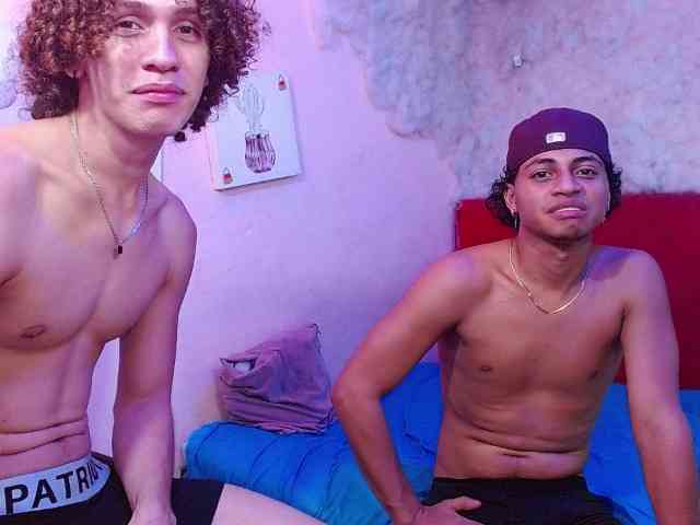 SSEXYYBITCHH webcam