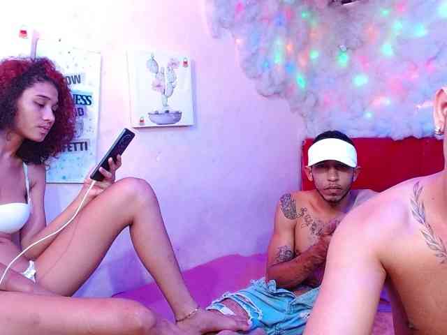 SSEXYYBITCHH webcam