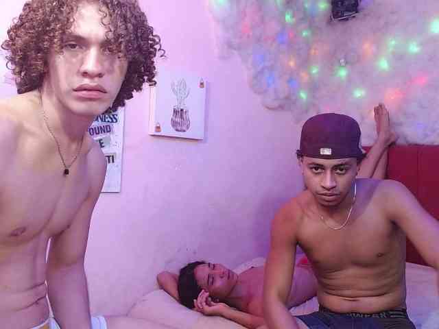 SSEXYYBITCHH webcam