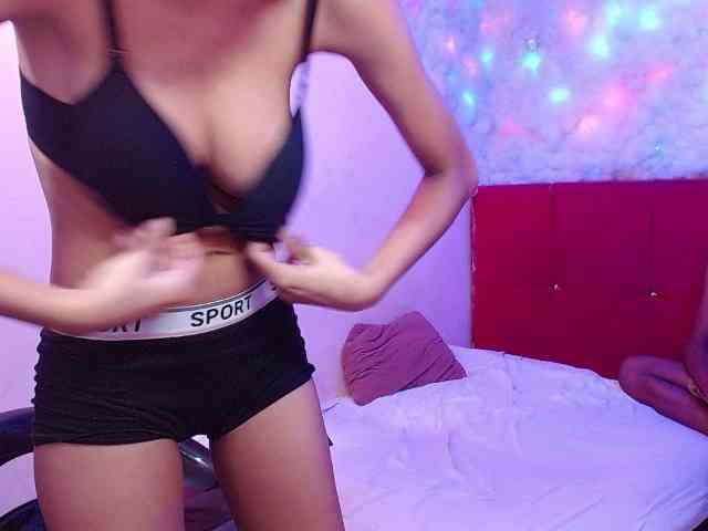 SSEXYYBITCHH webcam