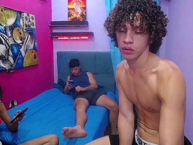 SSEXYYBITCHH webcam
