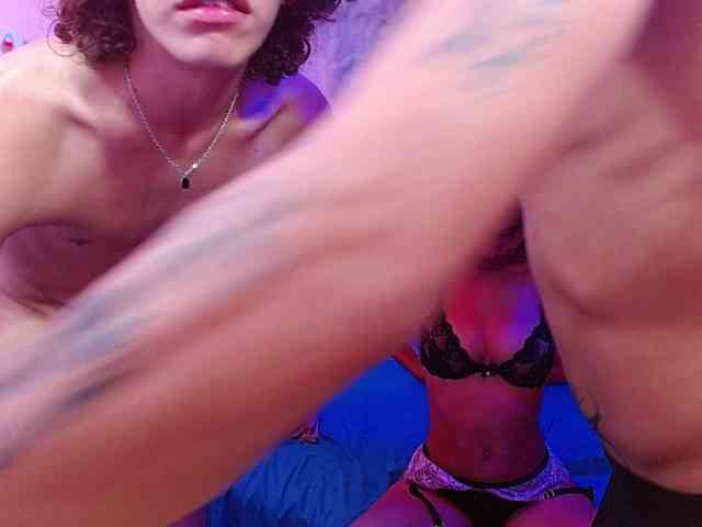SSEXYYBITCHH webcam