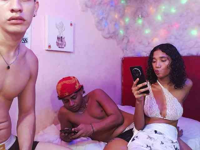 SSEXYYBITCHH webcam