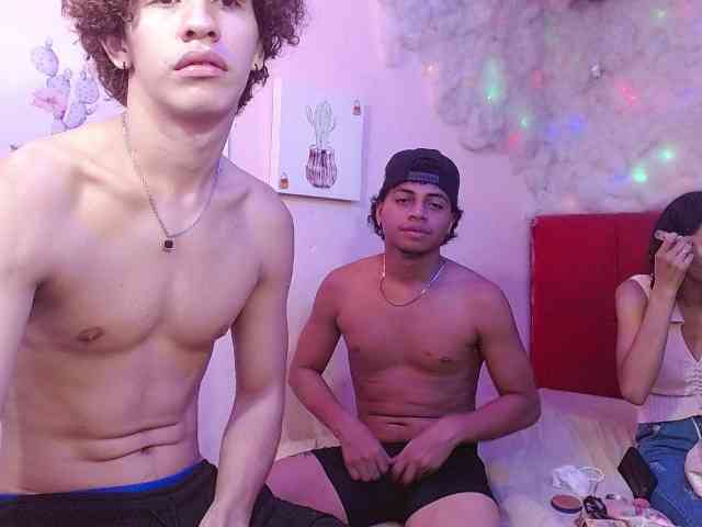 SSEXYYBITCHH webcam