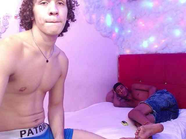 SSEXYYBITCHH webcam