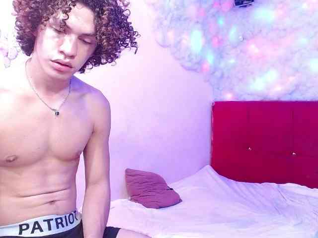 SSEXYYBITCHH webcam