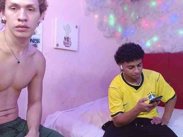 SSEXYYBITCHH webcam