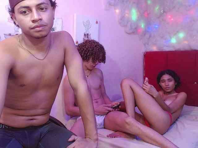 SSEXYYBITCHH webcam