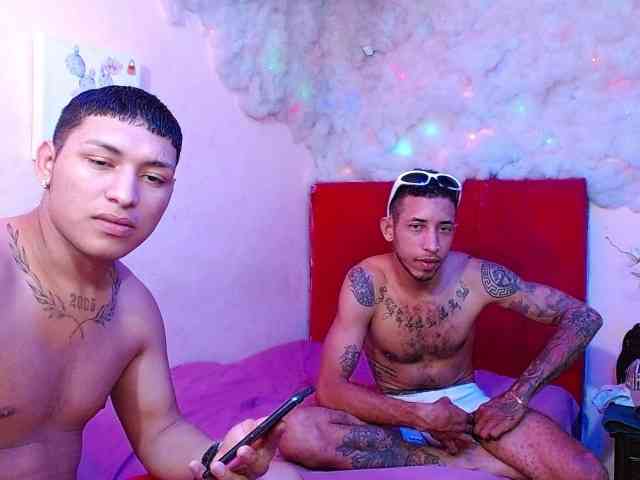 SSEXYYBITCHH webcam