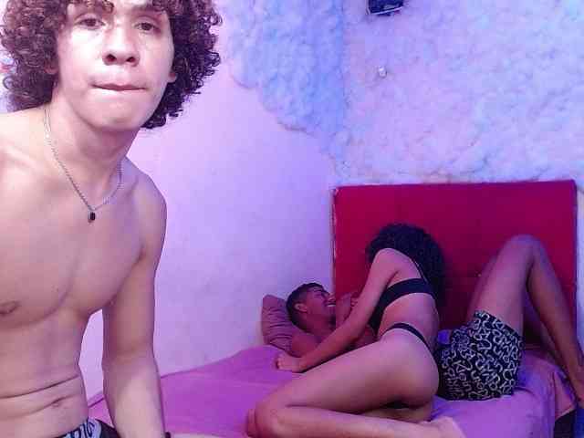 SSEXYYBITCHH webcam
