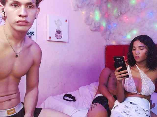 SSEXYYBITCHH webcam