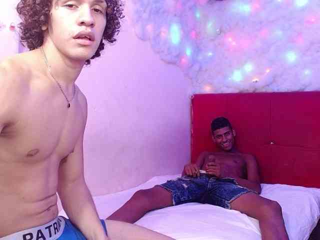 SSEXYYBITCHH webcam