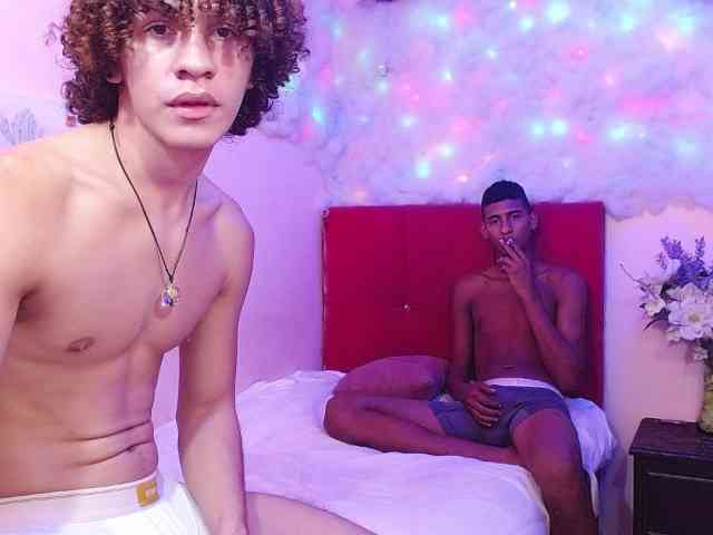 SSEXYYBITCHH webcam