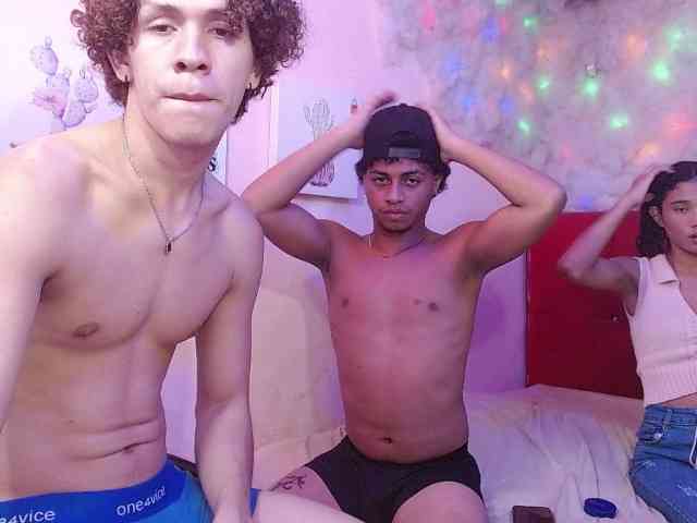SSEXYYBITCHH webcam