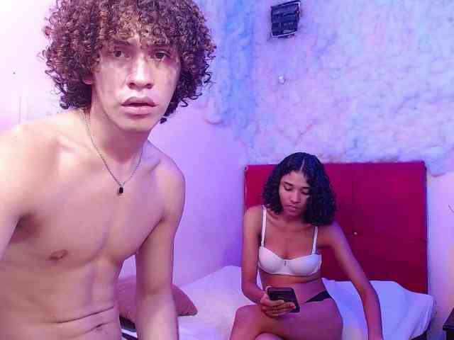 SSEXYYBITCHH webcam