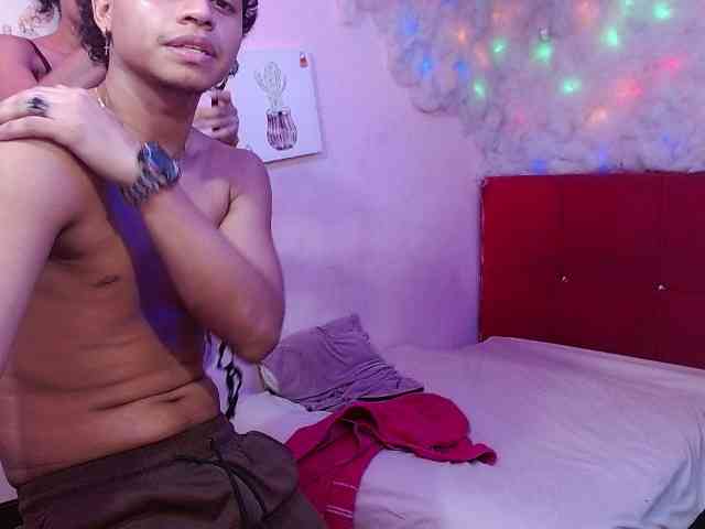 SSEXYYBITCHH webcam