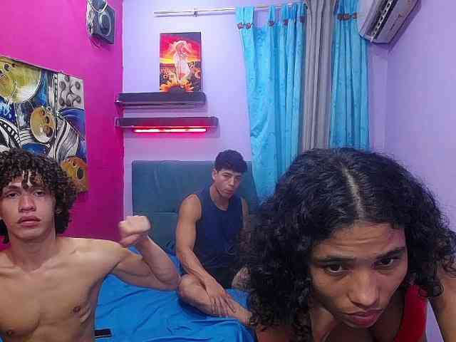 SSEXYYBITCHH webcam
