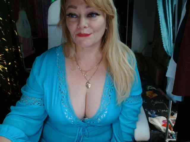 -favoriteblonde- webcam