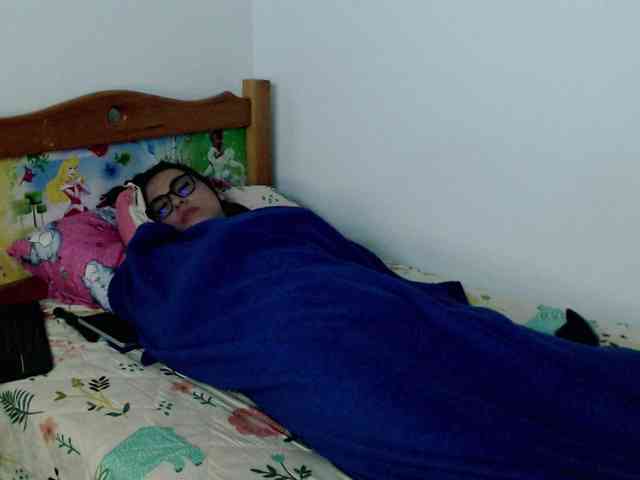 missbluu Live Webcam on BongaCams