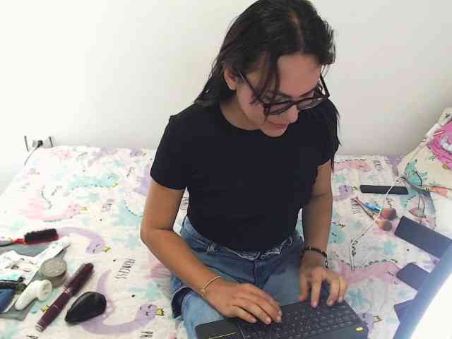 missbluu Sex Cam Show