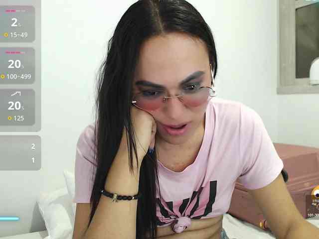 missbluu Live Webcam on BongaCams