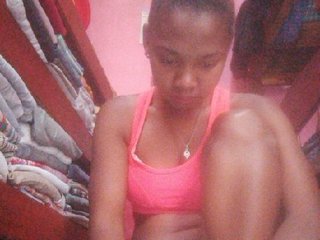 Sarah02's Live Webcam