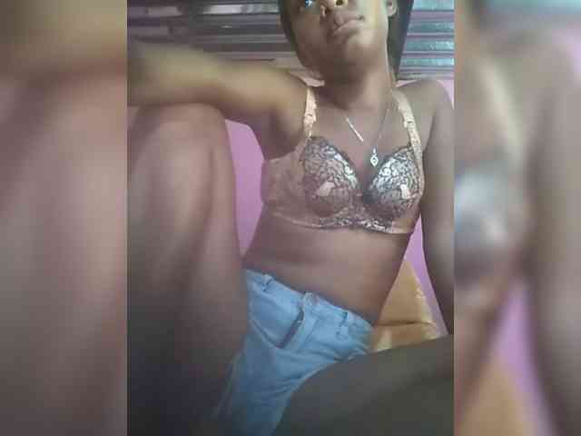 Sarah02 webcam