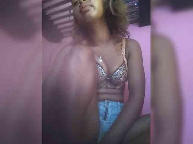 Sarah02 webcam