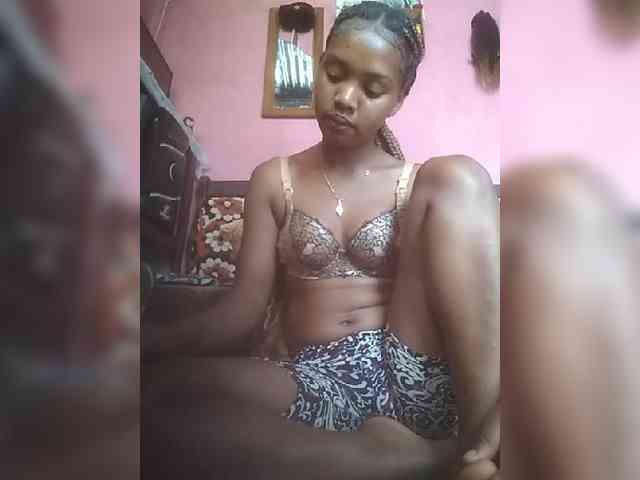 Sarah02 webcam
