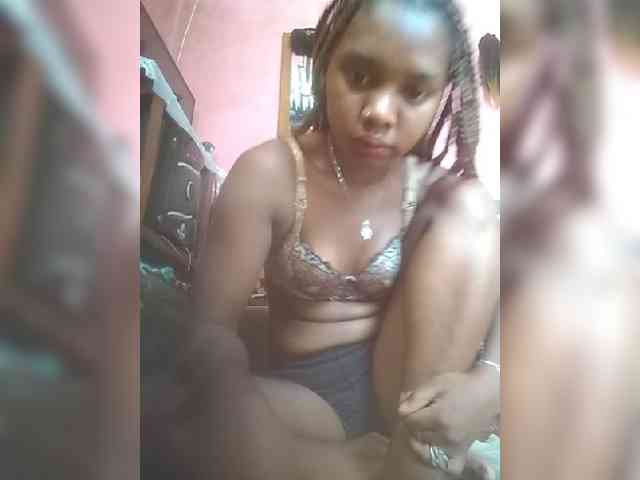 Sarah02 webcam