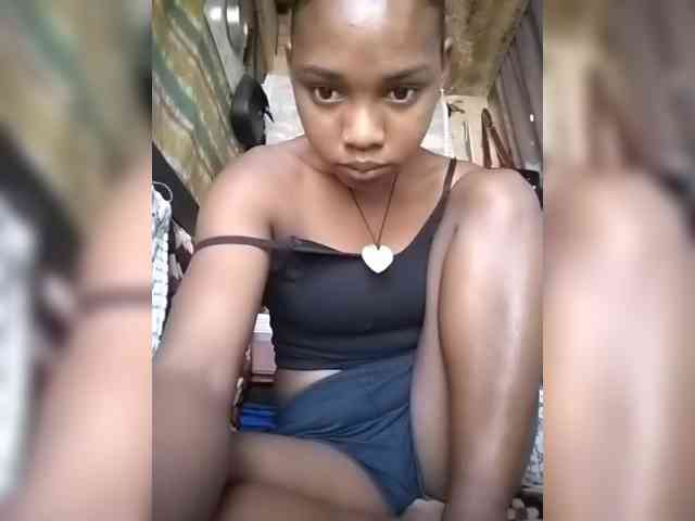 Sarah02 webcam