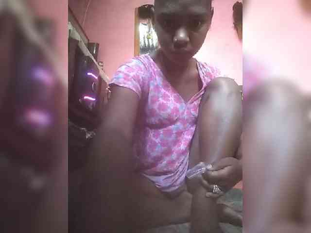 Sarah02 webcam