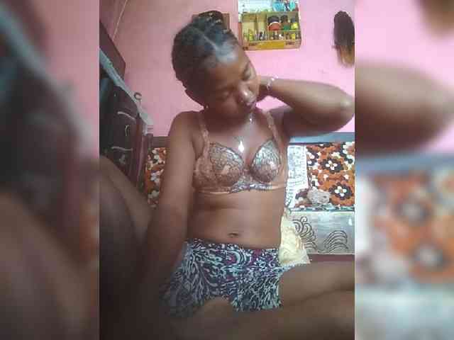 Sarah02 webcam
