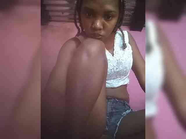 Sarah02 webcam