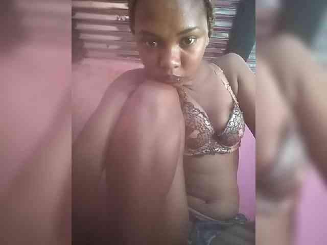 Sarah02 webcam