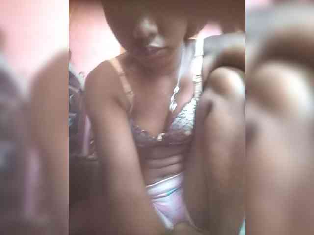 Sarah02 webcam