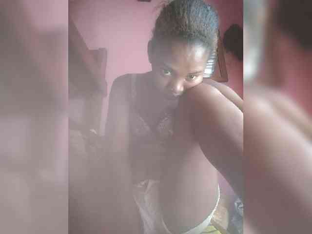 Sarah02 webcam