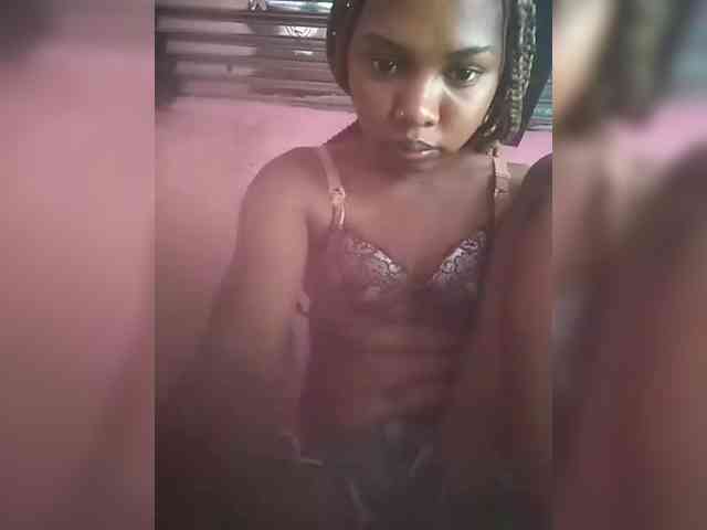 Sarah02 webcam