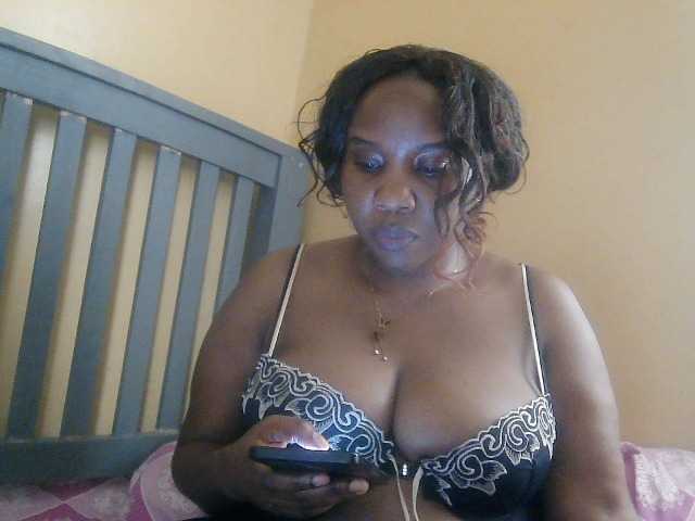 Strangerdanger2 live cam preview