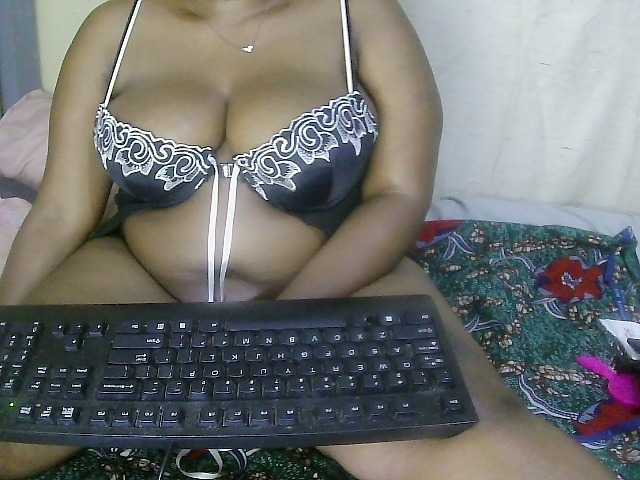 Strangerdanger2 live cam on BongaCams