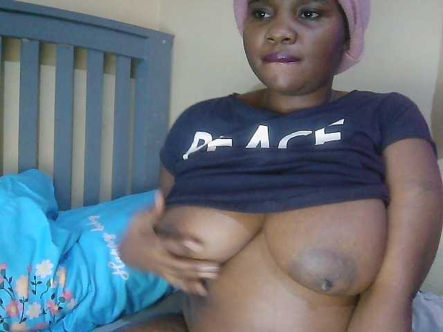 Strangerdanger2 live cam on BongaCams