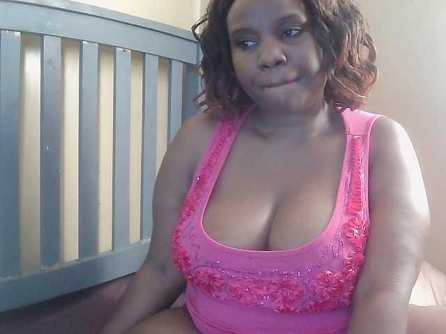 Strangerdanger2 live cam on BongaCams