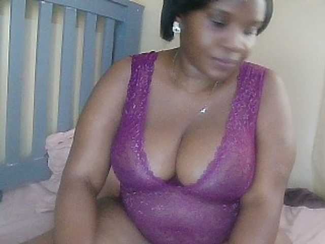 Strangerdanger2 live cam on BongaCams